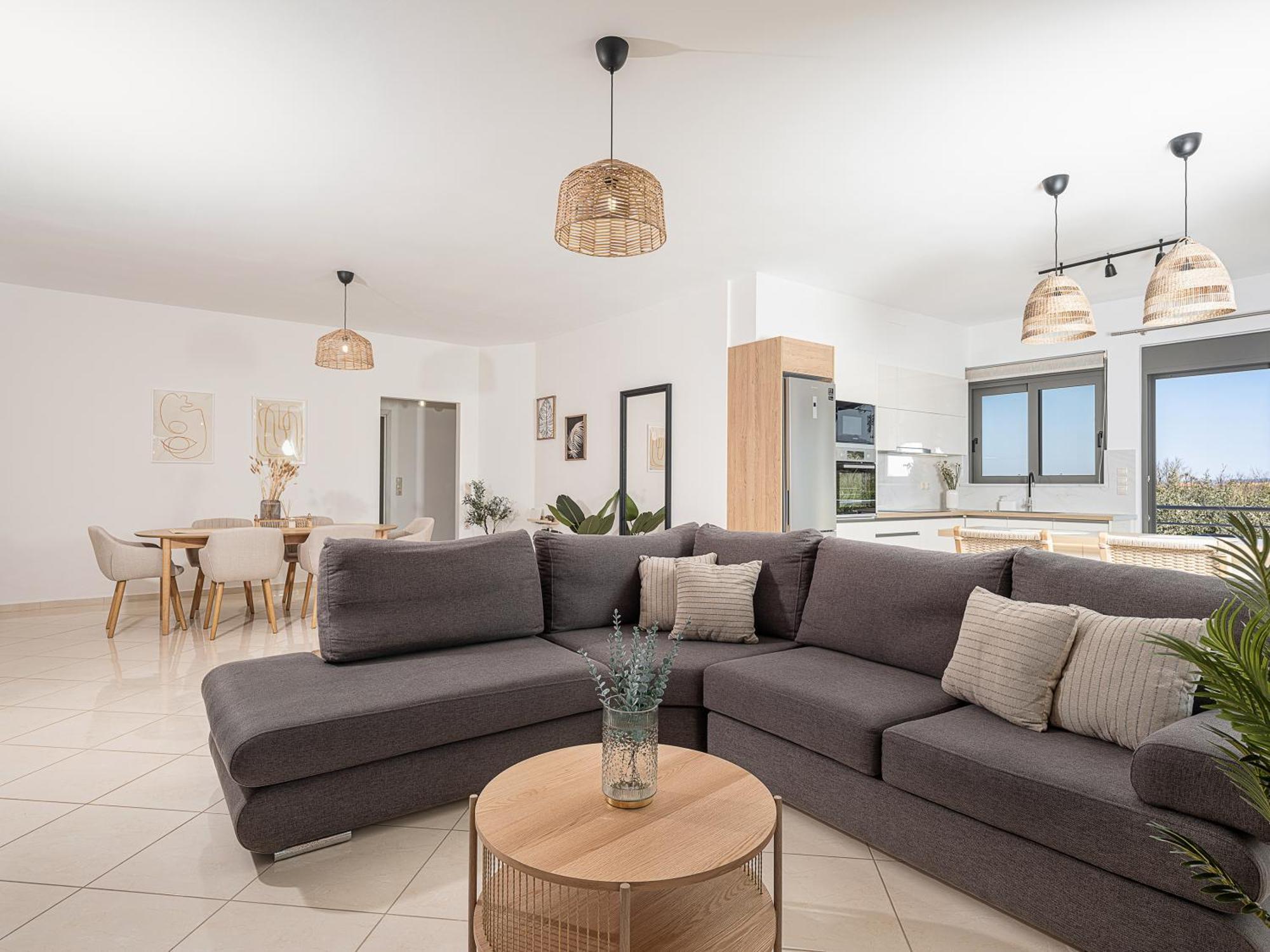 Sol Luxury Apartment - Close To The Beach With A Private Mini Pool Ханя Екстериор снимка