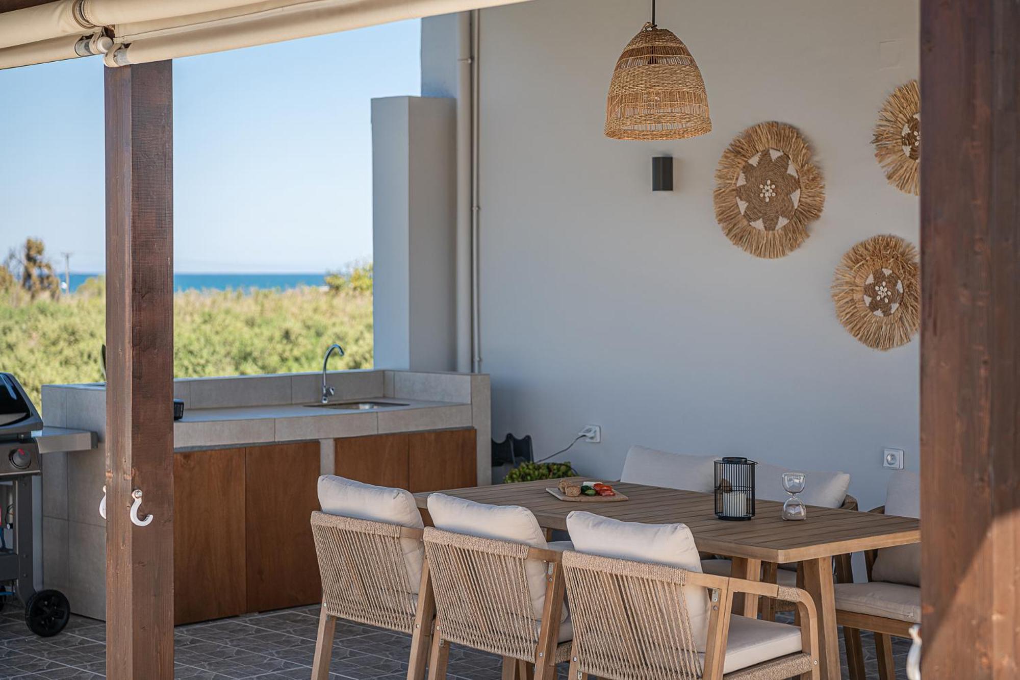 Sol Luxury Apartment - Close To The Beach With A Private Mini Pool Ханя Екстериор снимка