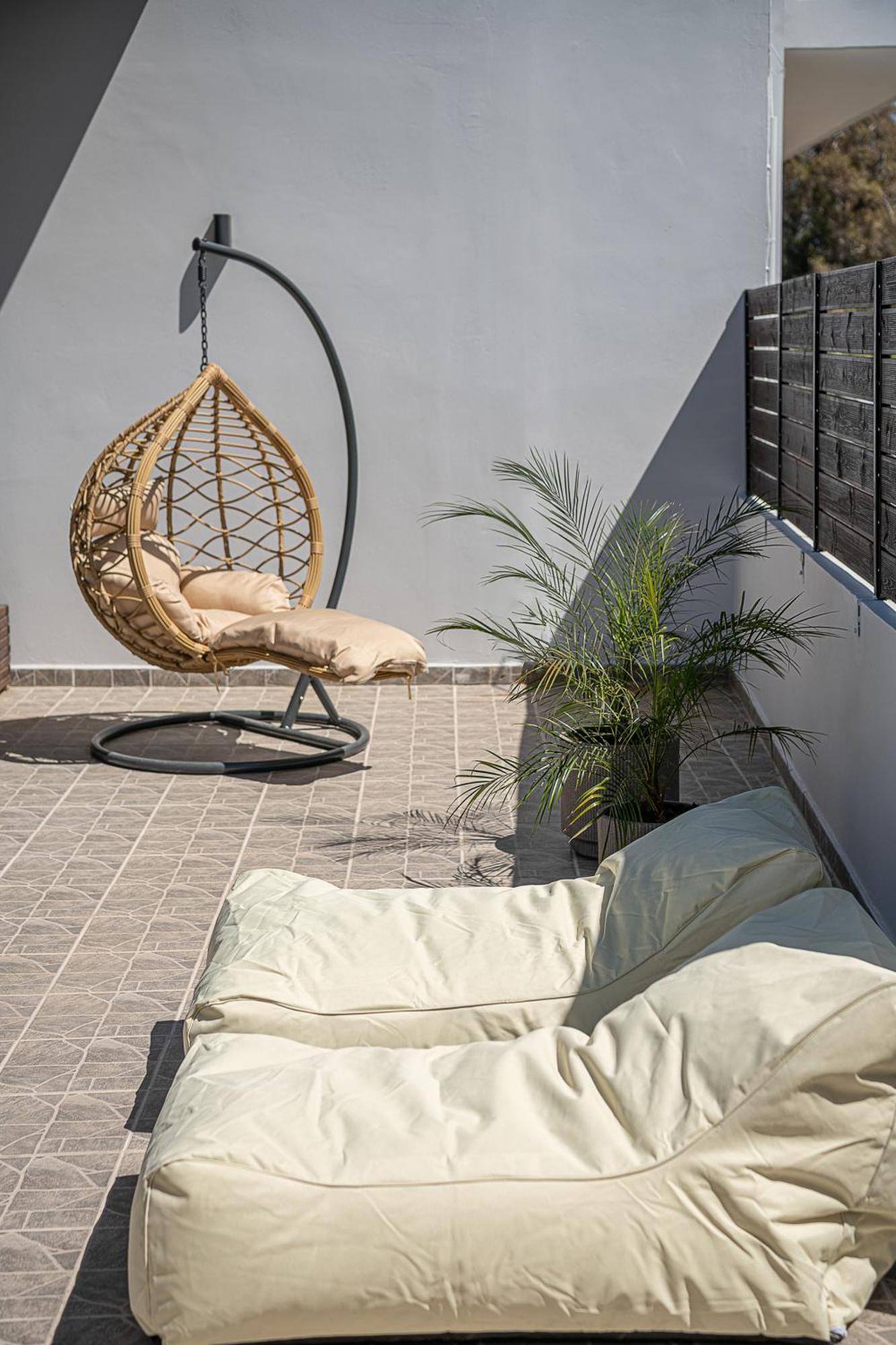 Sol Luxury Apartment - Close To The Beach With A Private Mini Pool Ханя Екстериор снимка