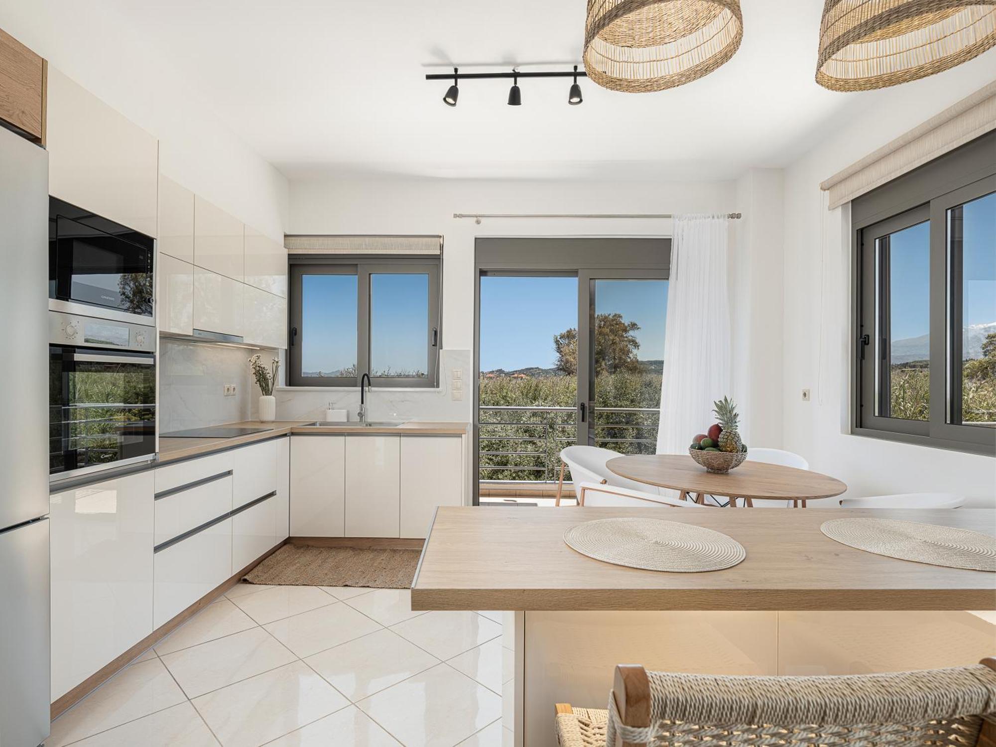 Sol Luxury Apartment - Close To The Beach With A Private Mini Pool Ханя Екстериор снимка