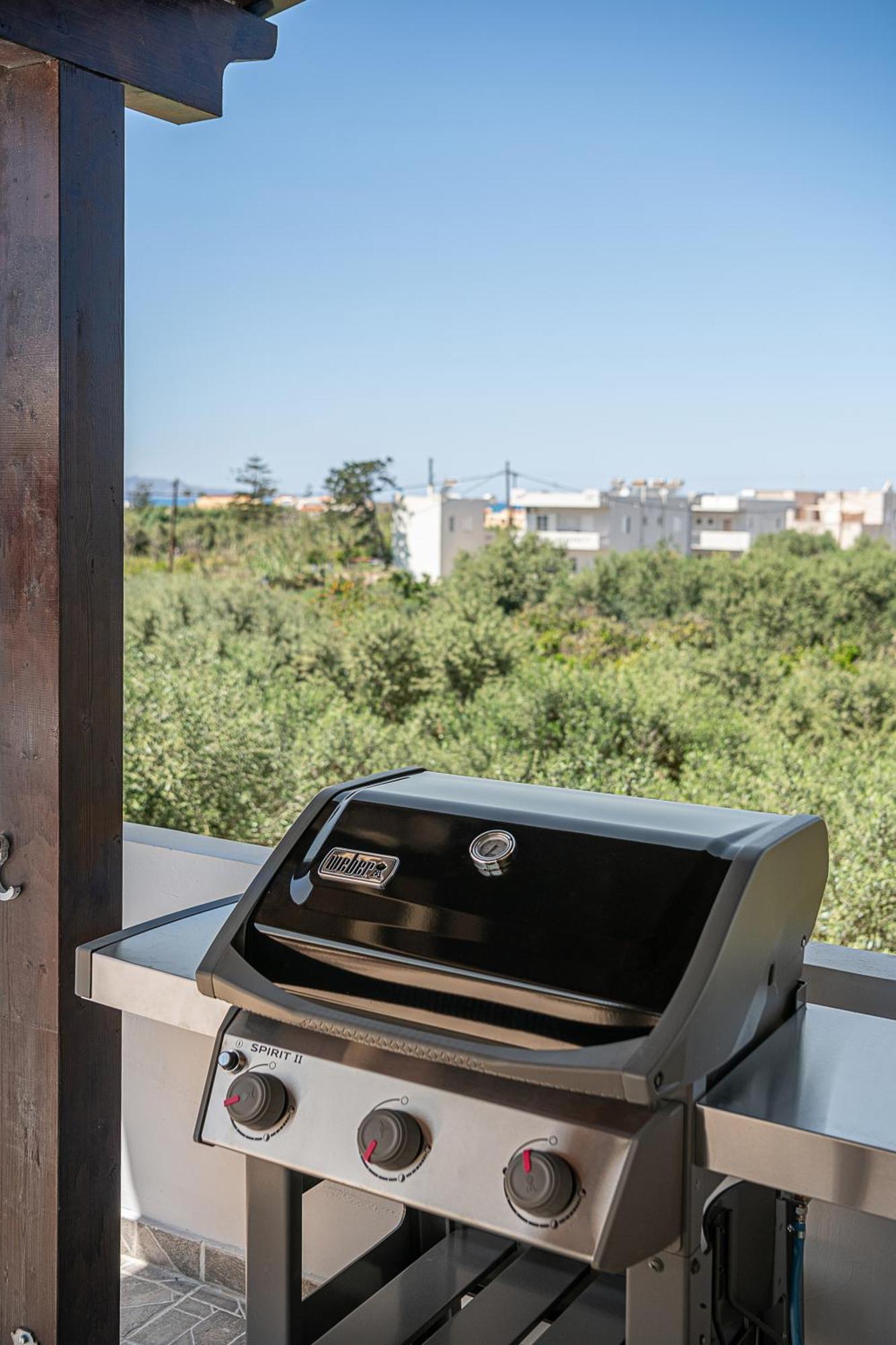 Sol Luxury Apartment - Close To The Beach With A Private Mini Pool Ханя Екстериор снимка
